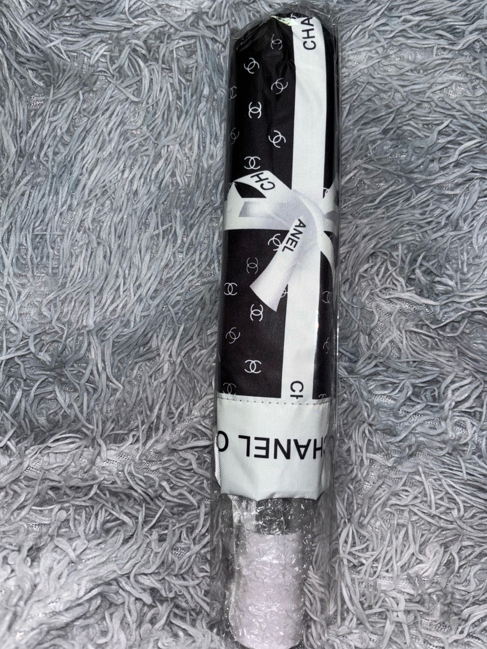 Chanel & CC Print, Automatic Umbrella - Picture 4 of 5